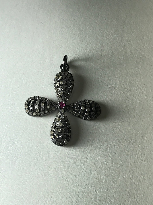Flower Shape (Four Leaves) Diamond Pendants & Charms