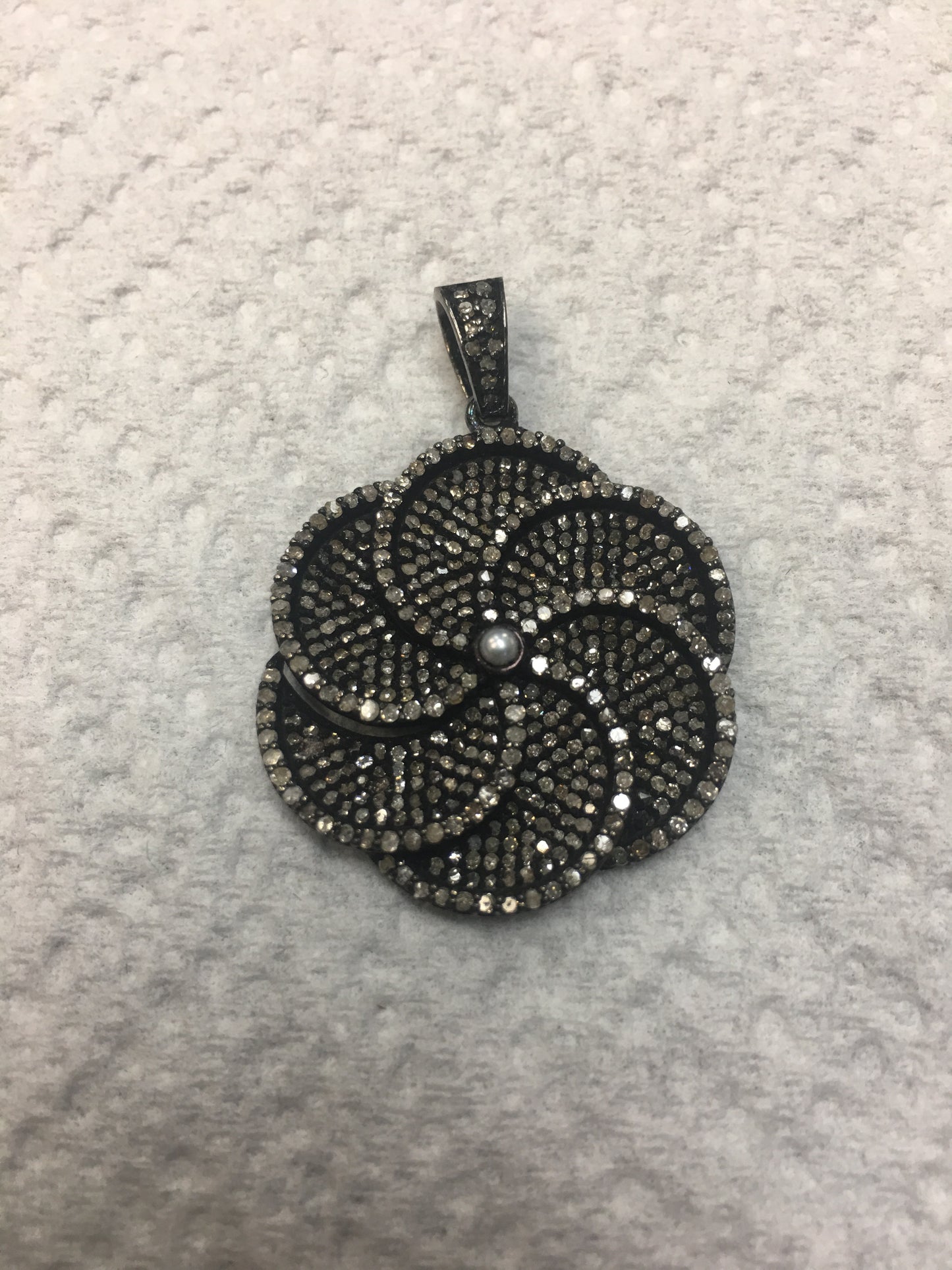 Flower Shape Diamond Pendants Charms, Approx 30 MM